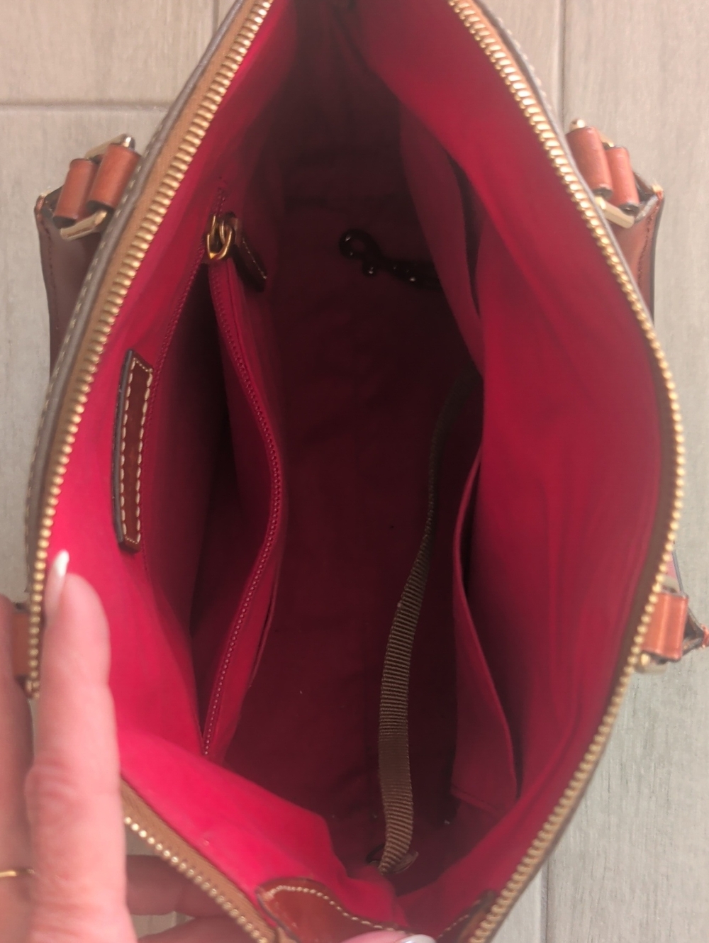 Dooney & Bourke Purse - Picture 9 of 9